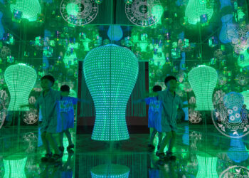 디지털로 소환한 천 년 비색… ‘고려의 혼’ 청자를 만나다[권다현의 童(아이와 함께)行]