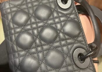 “명품백에 액체, 700만원 물어내” 알바생에 ‘전액 배상’ 요구한 손님