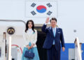 [포토] 윤석열 대통령 내외, 프랑스·베트남 순방 출국