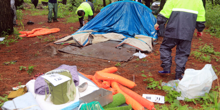 서랍장에 싱크대까지…제주 ‘알박기 텐트’ 살림살이 수준