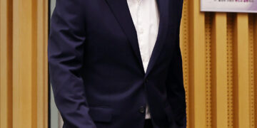 오세훈 시장 “서울 버스요금 300원 인상 불가피”