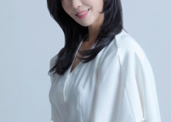 ‘2번 이혼’ 女가수 “결혼 안해야 행복…혼자 사세요” 소신발언