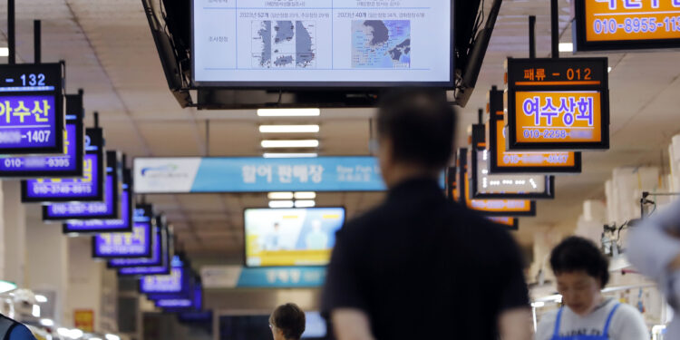 日 오염수 방류 ‘카운트다운’… 한중 거센 반대에 시기 조절할 듯