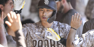 베이스 훔친 김하성… 침묵한 오타니