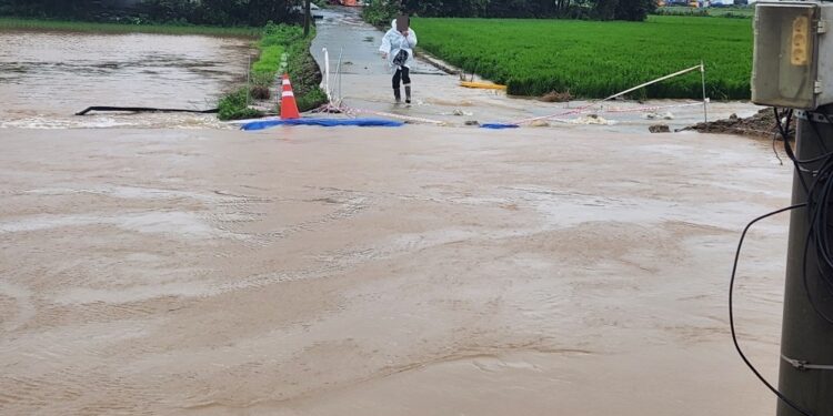 충청·전라·경북북부 시간당 최대 100㎜…“재해 이미 발생 가능성”(종합)