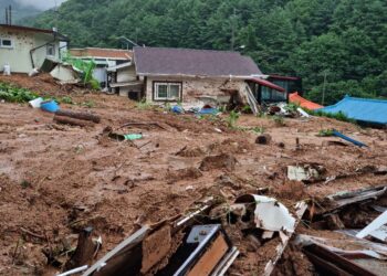경북 북부 최대 418㎜ 물폭탄…경북 6명 사망 추정, 15명 실종·연락두절