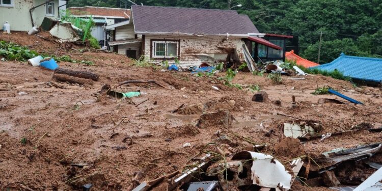 경북 북부 최대 418㎜ 물폭탄…경북 6명 사망 추정, 15명 실종·연락두절