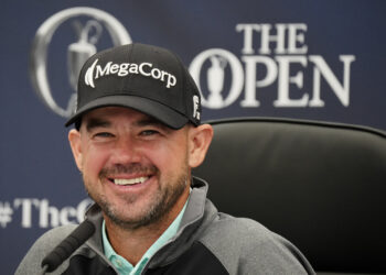 하먼 2라운드 깜짝 선두… 이대로 디오픈 우승?