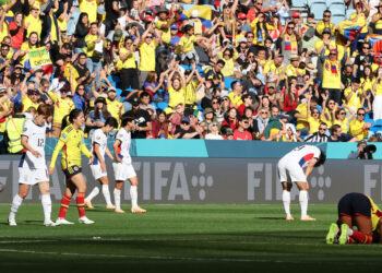 실수에 흔들렸다… 더 험난해진 16강