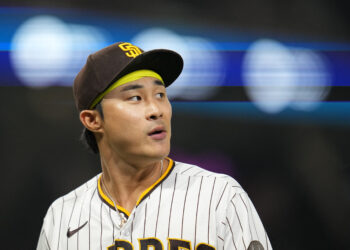 기술 쓴 김하성, 술술 터진 2안타