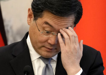 “건강 문제로 낙마? 누가 믿을까” 中 검열에도 ‘친강 의혹’ 화제