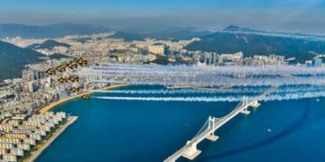 “뭔 소리고?” 광안리 뒤흔든 굉음, 놀란 부산 시민들 신고 폭주…알고보니