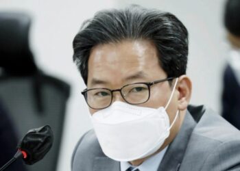 조국 두둔하다 ‘상갓집 항명’…심재철 檢 떠난다