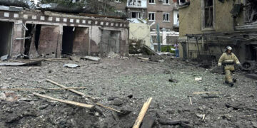 한낮에 러시아 항구도시로 날아든 미사일…우크라, 흑해 공격 맞불?