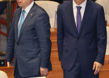 [속보]검찰 ‘돈봉투’ 윤관석·이성만 의원 영장 재청구