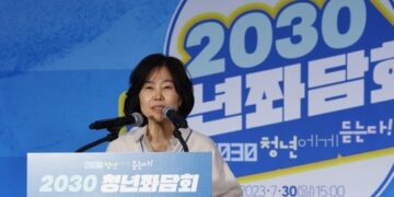 노인 비하 파문에 野 혁신위 존립 위기… 與 “구제불능 패륜당” 맹폭