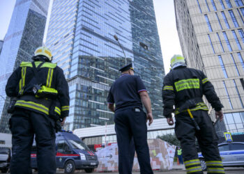 모스크바 마천루 건물에 이틀째 드론…피해 적어도 전쟁 가까운 느낌