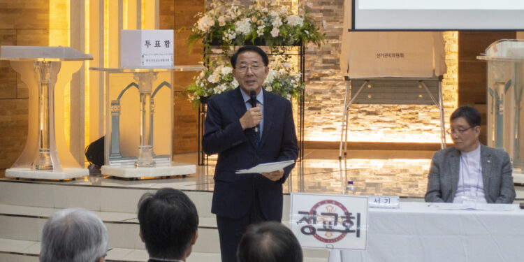 “명성교회 면죄부 주냐” 막말과 고성 오간 NCCK, 논란 속 김종생 목사 총무 선출