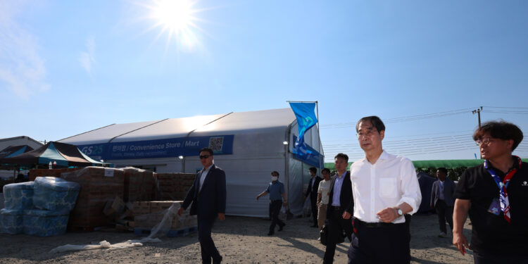 영국 스카우트단 잼버리 캠프장서 철수