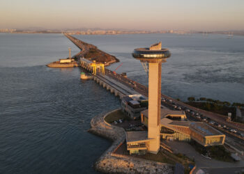 푸른 용의 기운 받으러… ‘뷰 맛집’으로 떠난다