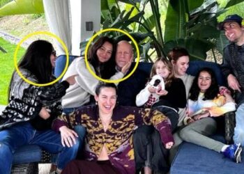 ‘치매’ 브루스 윌리스 ‘전처’ 데미 무어와 추수감사절 보내 | 연예