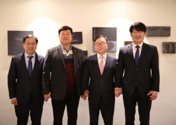 노사정 사회적대화 ‘시동’…노동 현안 이견 속 ‘불안한 동거’