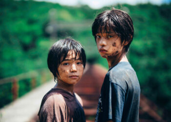 입은 쩍! 엄지는 척! 미친 연기력 뽐내는 영화 셋