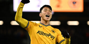 황소 추격전… 손흥민과 한 골 차