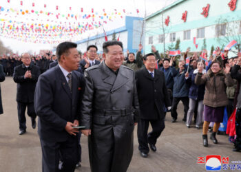 [포토] 北김정은, 지방 대의원선거 투표