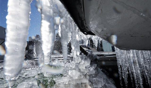 [포토] ‘체감기온 영하 10도’ 맹위 떨치는 동장군