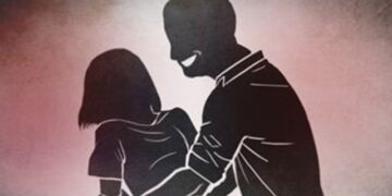 성추행 상담하다 성폭행 시도한 초등교사…“교육계 인플루언서”