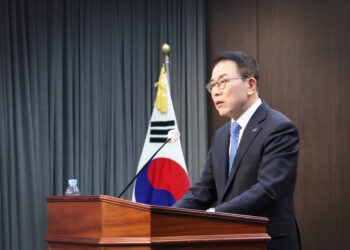 조용병 은행연합회장 “은행의 고통 분담 노력 성찰해야” 쓴소리