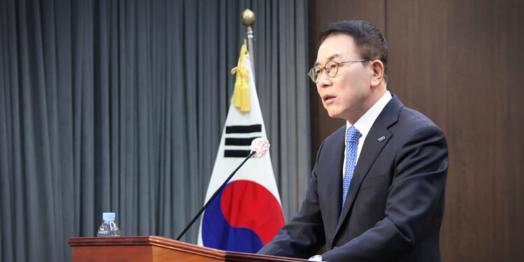 조용병 은행연합회장 “은행의 고통 분담 노력 성찰해야” 쓴소리