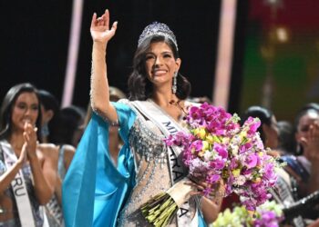 “이건 미녀 쿠데타”…미스유니버스에 ‘반역죄’ 꺼낸 이 나라