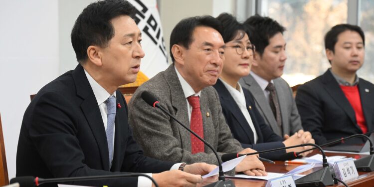 與최고위 상정도 안 된 혁신안… 동력 꺼져가는 인요한 혁신위