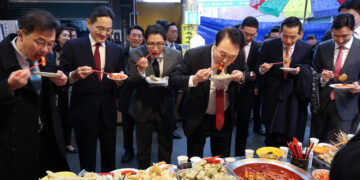 엑스포 불발 달랜 尹 “부산 이즈 비기닝, 혁신 거점으로”