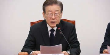 ‘비명’ 조응천 “이재명이 전화와 ‘왓츠롱’”…李, 통합 움직임 본격화할까