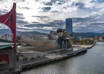 도시를 바꾼 곡선, 인간 삶까지 바꾸다[정여울의 힐링 스페이스]