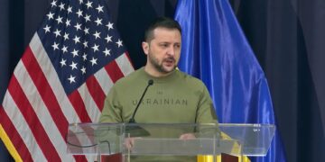 젤렌스키는 왜 또 미국엘 갔을까… “푸틴과 일당의 소망” 호소