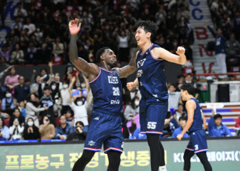 속도 vs 속도, 송교창 vs 알바노…‘포워드 위력 부활’ KCC, 1위 DB 넘고 중위권으로?