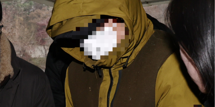 “가족이 아픕니다”…아내 살해 변호사 ‘119 신고’ 녹취록 보니