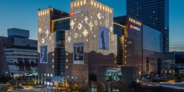 ‘초당 매출 23만원’…불황에도 ‘3조 클럽’ 승기 잡은 신세계 강남