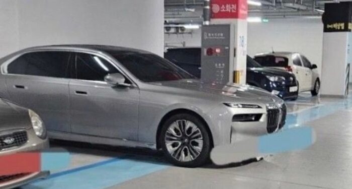 “자리 없으니까 ‘경차칸’ 주차했지, 뇌 없냐?”…쪽지받은 동대표