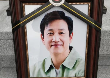 정우성 “선균, 편안함에 이르렀나?” 직접 찍은 사진 올려 | 연예