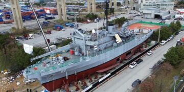 [포토] ‘새로운 임무 명 받은’ 퇴역 평택함