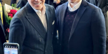 [포토] 정용진 부회장, 아내 한지희 독주회 장남 정해찬과 참석