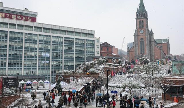 [포토] 8년 만의 ‘화이트 크리스마스’