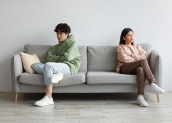 고시생 남편 믿고 결혼했는데…공부는 ‘뒷전’ 게임만 합니다