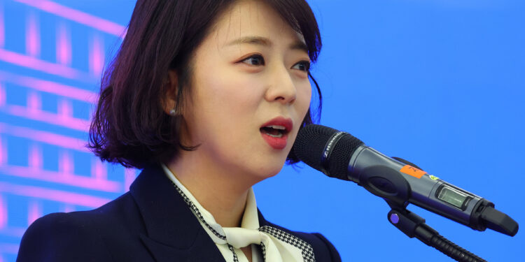 [속보] 배현진 국민의힘 의원, 서울서 괴한에 피습…병원 이송