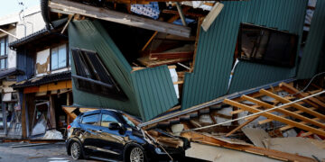日 쓰나미 해제됐지만 여진만 130회…기시다 “악성정보 유포 자제하라”